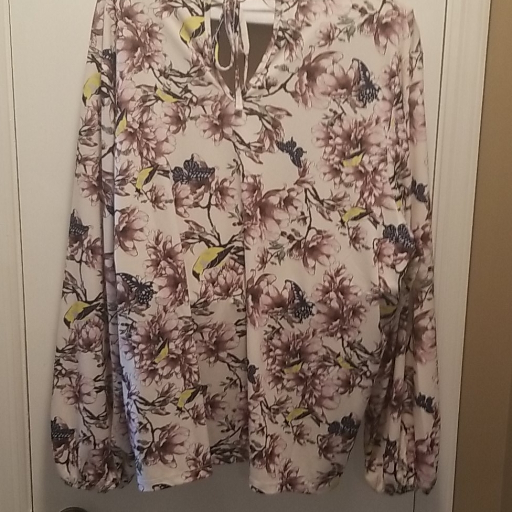 Blouse - Picture 2 of 2
